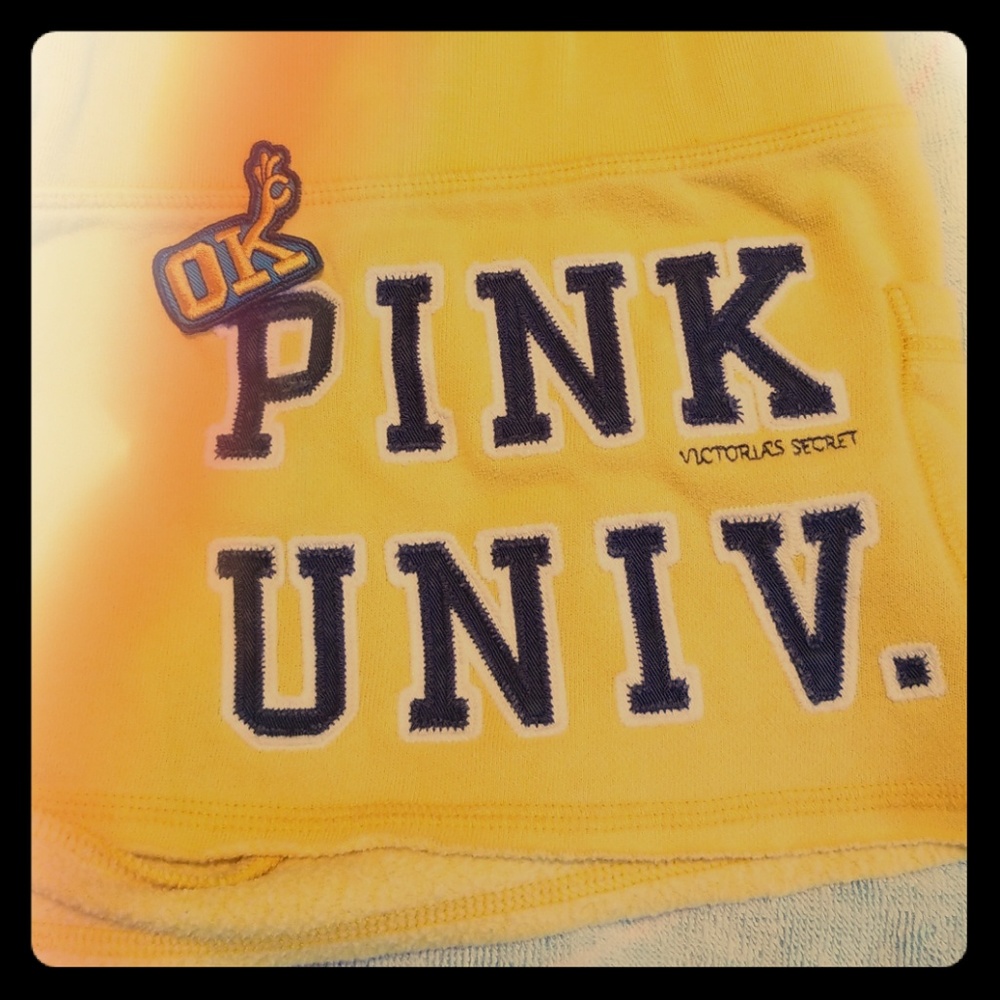 VS Pink Sweatshort